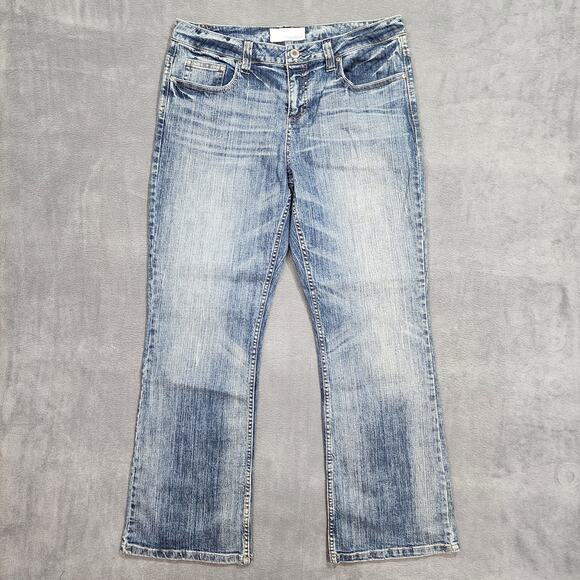Maurices Jeans Taylor Boot Cut Size 11/12 Short Distressed - Picture 1 of 10